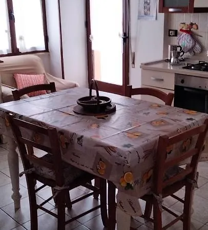 La Casa Di Giorgia Apartment *